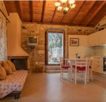 Apartment Amphitrite's House Neo Oitilo
